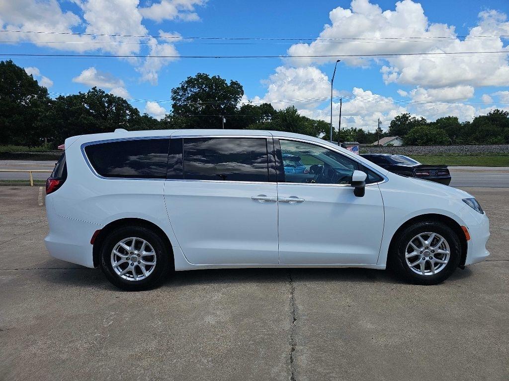 Chrysler Voyager LX FWD 2020