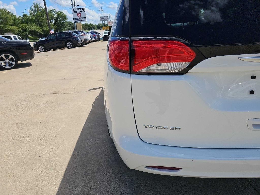 Chrysler Voyager LX FWD 2020