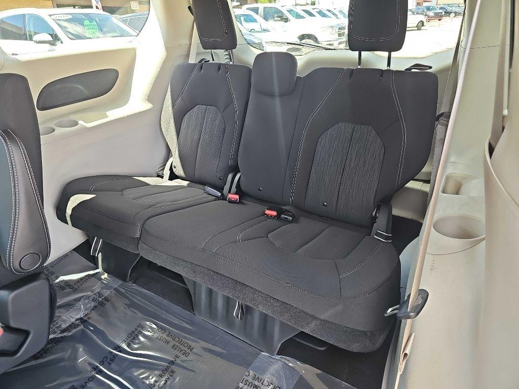 Chrysler Voyager LX FWD 2020