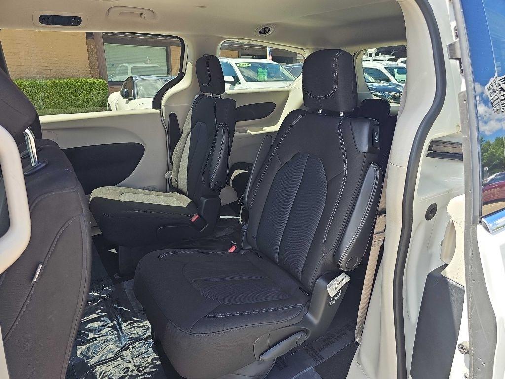 Chrysler Voyager LX FWD 2020