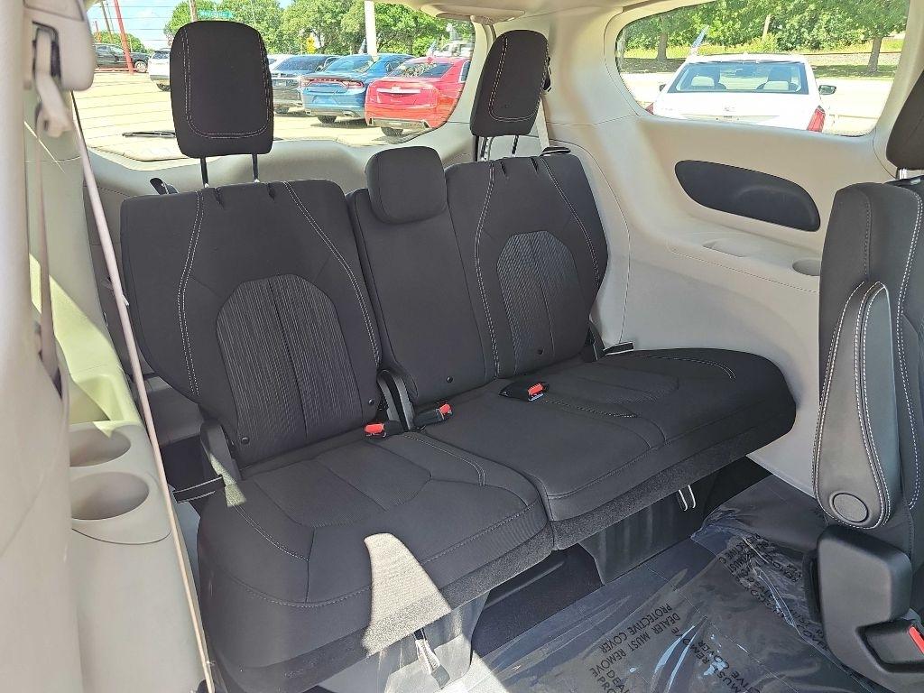 Chrysler Voyager LX FWD 2020