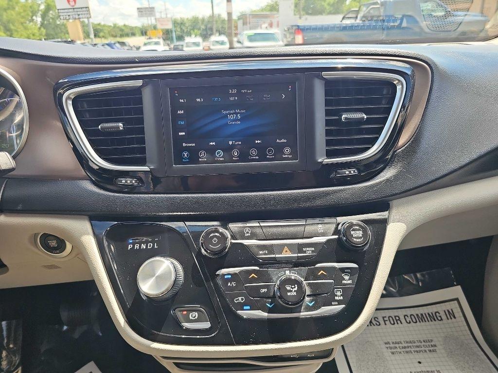 Chrysler Voyager LX FWD 2020