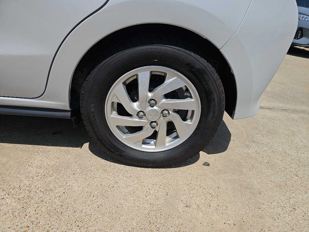Mitsubishi Mirage ES Manual 2022