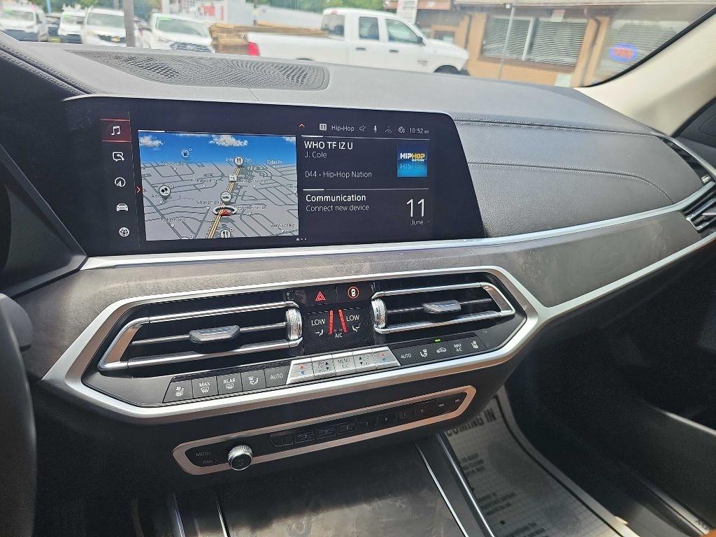 BMW X7 xDrive40i Sports Activity Vehicle 2022