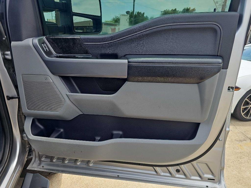Ford Super Duty F-250 SRW King Ranch 4WD Crew Cab 8' Box 2024