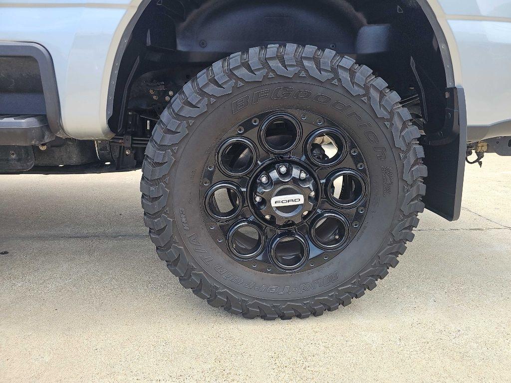 Ford Super Duty F-250 SRW King Ranch 4WD Crew Cab 8' Box 2024