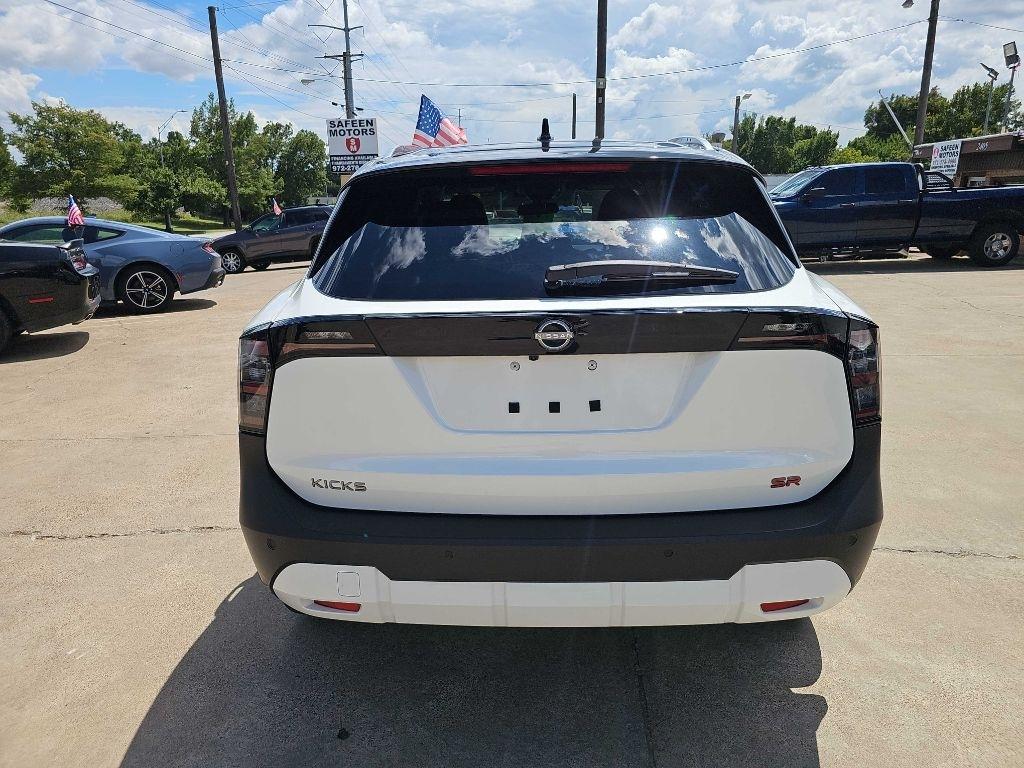 Nissan Kicks SR FWD 2025