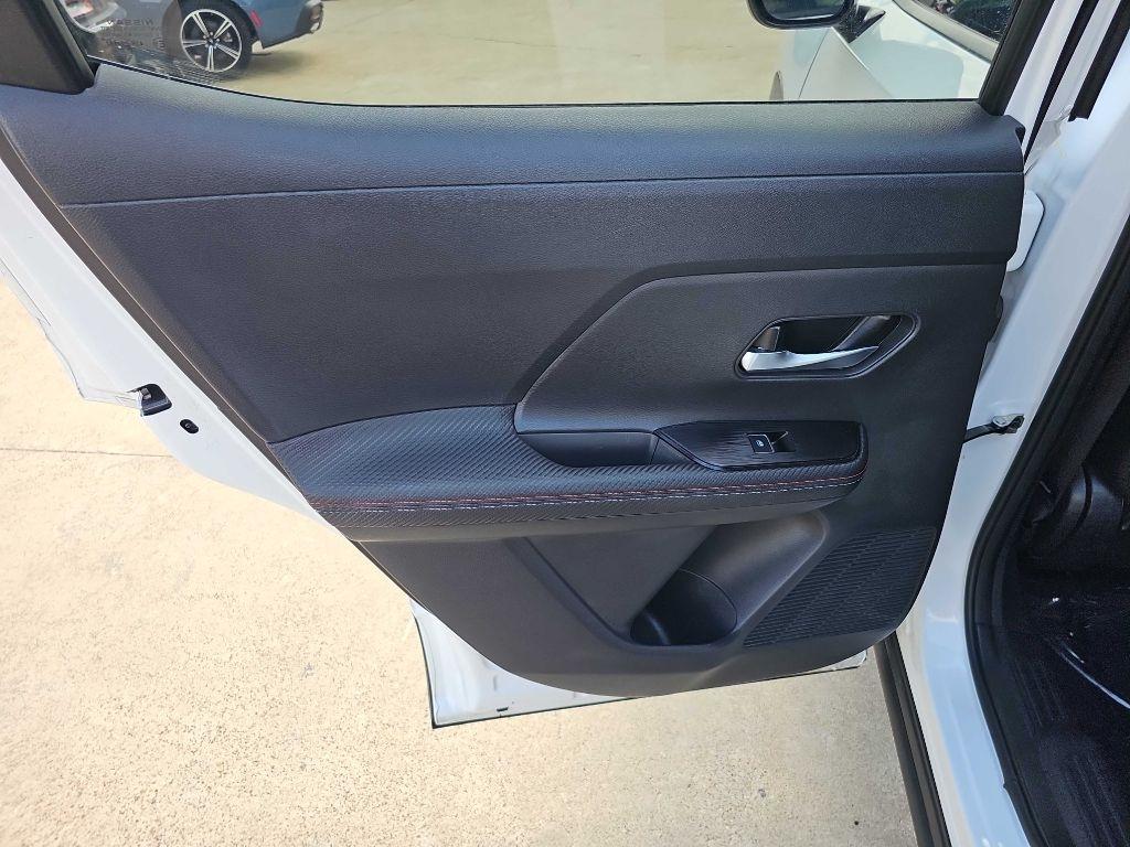 Nissan Kicks SR FWD 2025