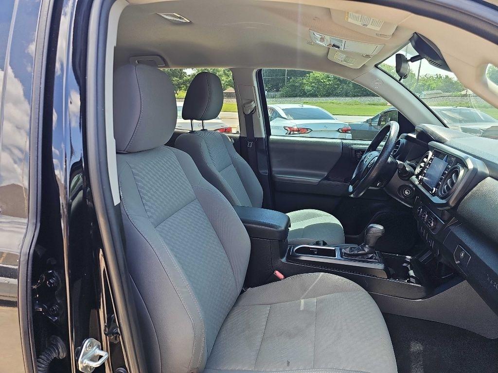 Toyota Tacoma 2WD SR5 Double Cab 5' Bed I4 AT (Natl) 2021
