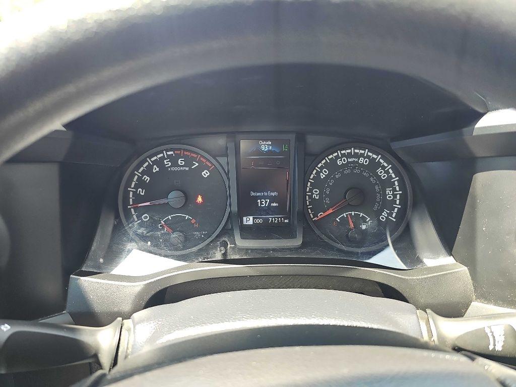 Toyota Tacoma 2WD SR5 Double Cab 5' Bed I4 AT (Natl) 2021