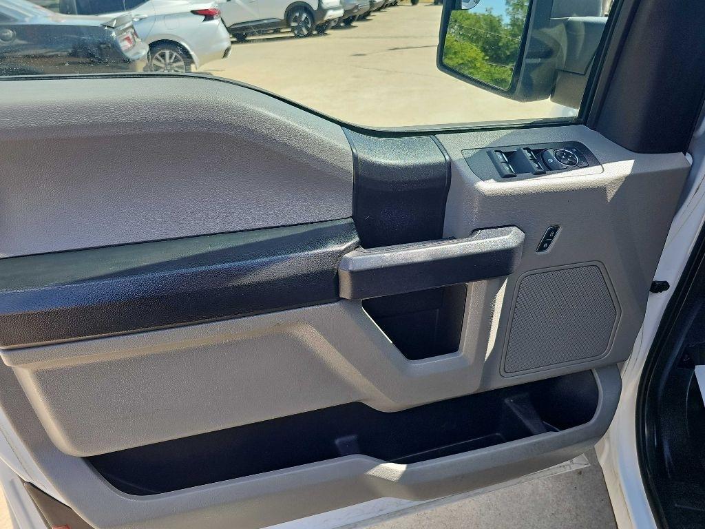 Ford F-150 Lariat 2WD SuperCab 8' Box 2018