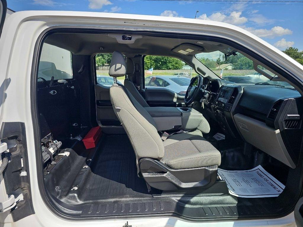 Ford F-150 Lariat 2WD SuperCab 8' Box 2018
