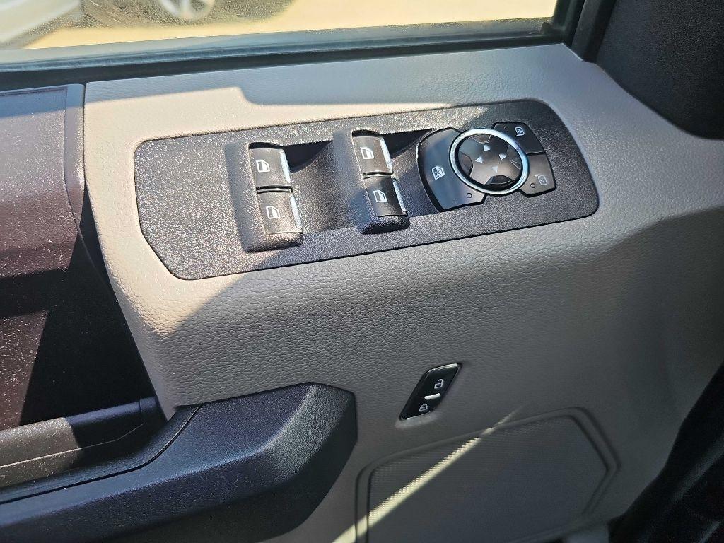 Ford F-150 Lariat 2WD SuperCab 8' Box 2018