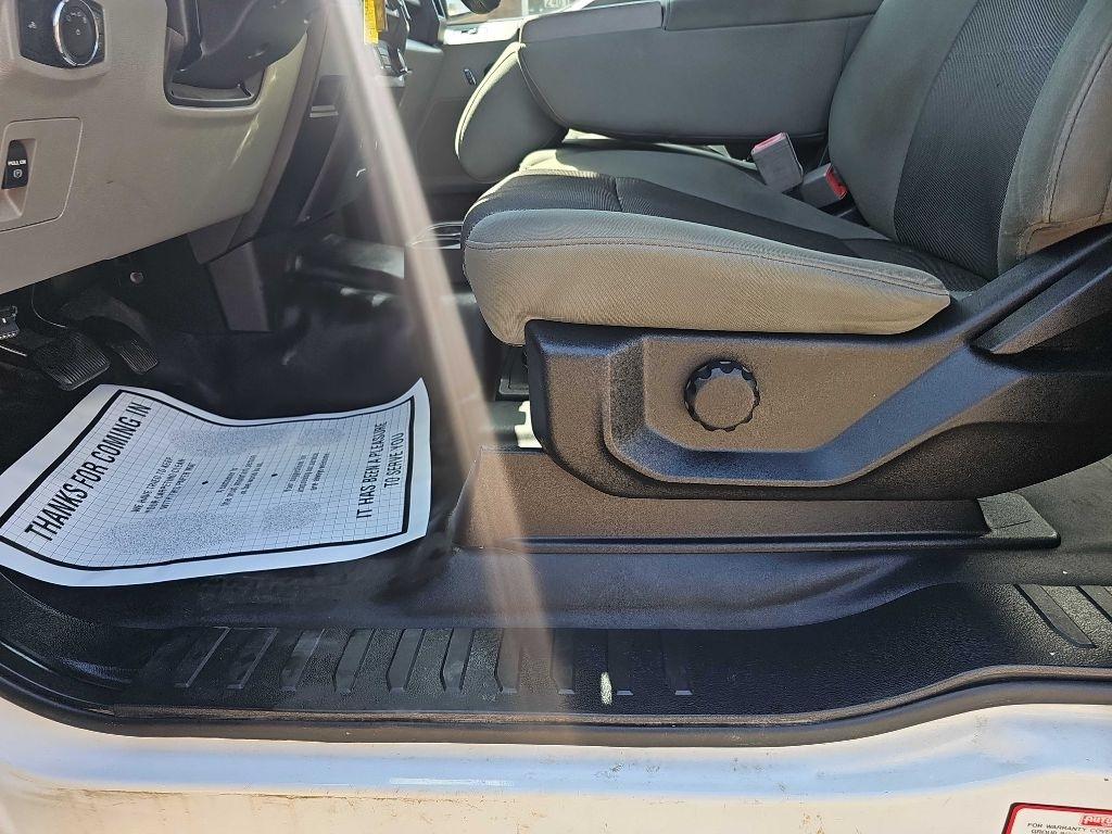 Ford F-150 Lariat 2WD SuperCab 8' Box 2018