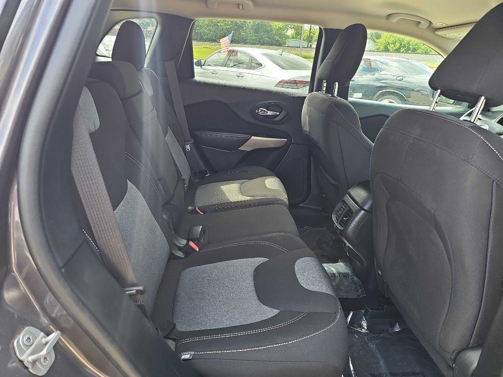 Jeep Cherokee Latitude Tech Connect FWD 2018