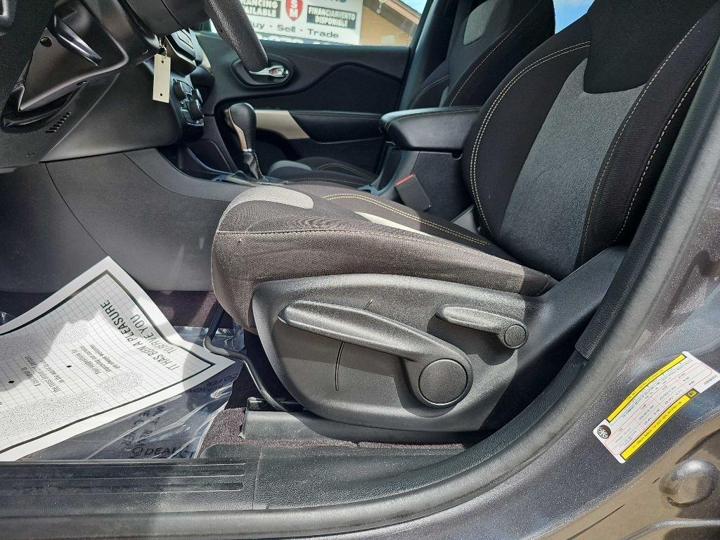 Jeep Cherokee Latitude Tech Connect FWD 2018