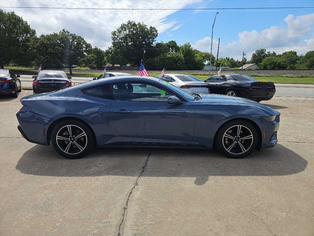 Ford Mustang EcoBoost Fastback 2025