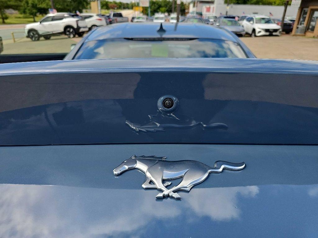 Ford Mustang EcoBoost Fastback 2025