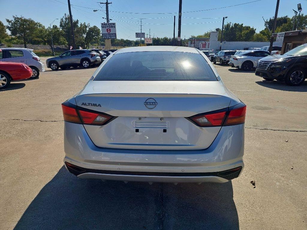 Nissan Altima 2.5 S Sedan 2024