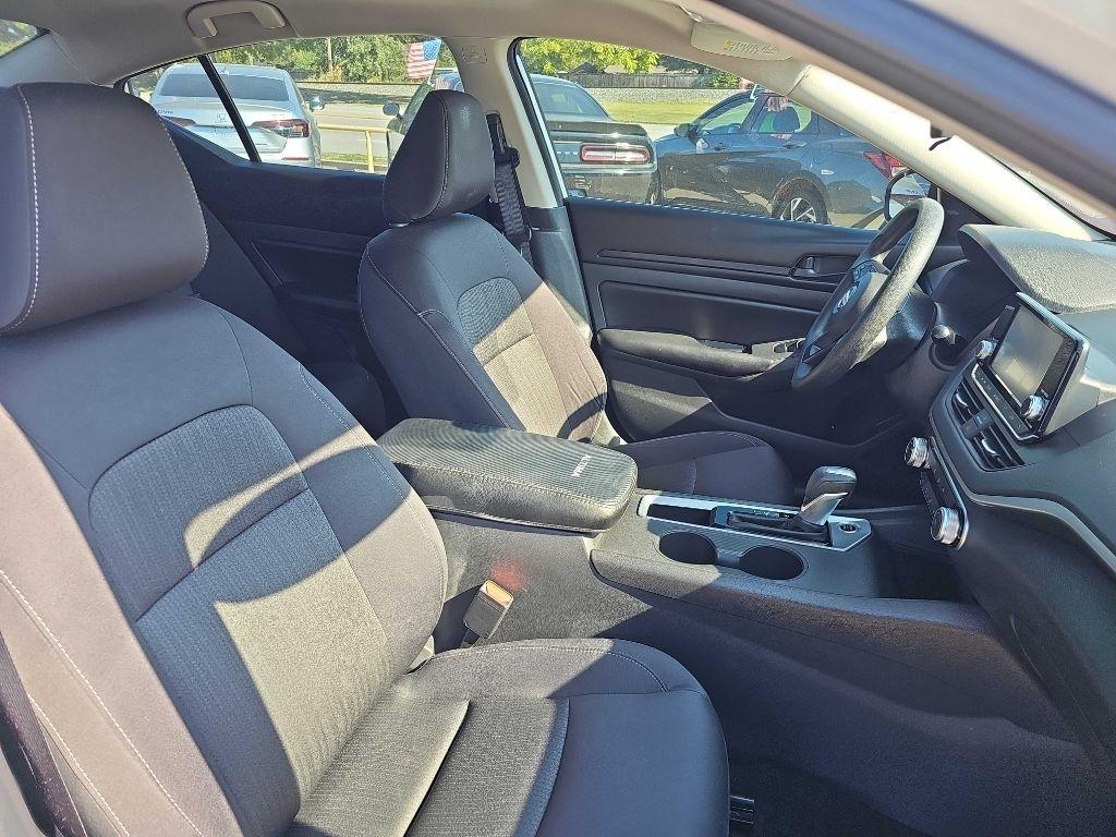 Nissan Altima 2.5 S Sedan 2024