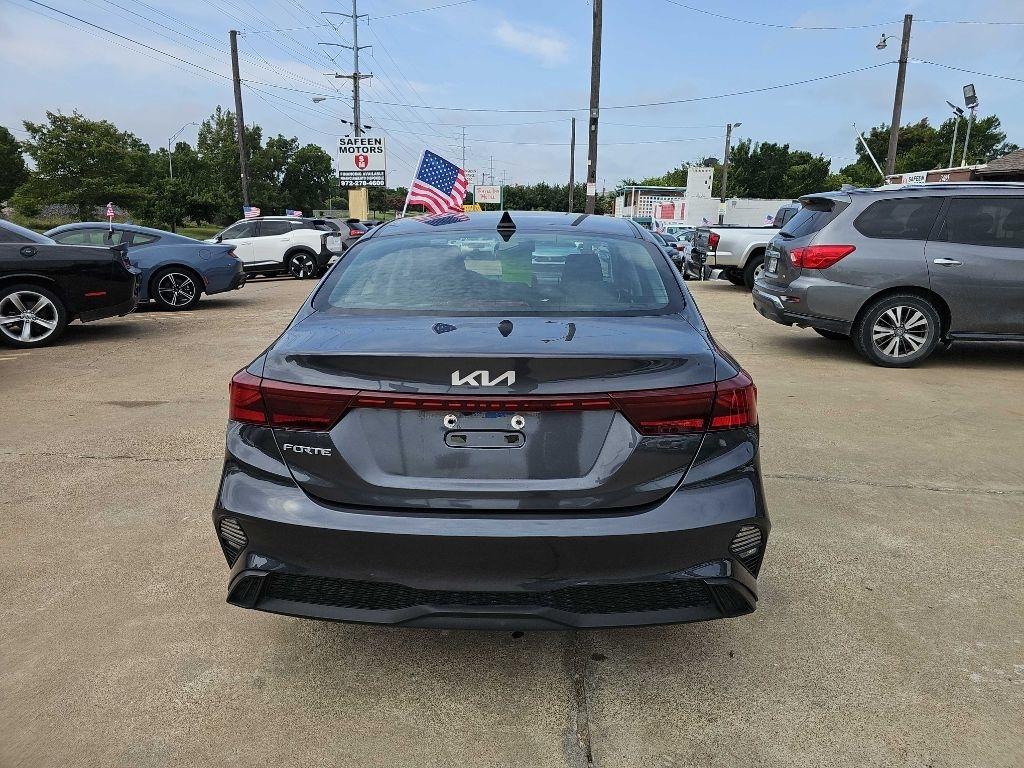 Kia Forte LXS IVT 2023