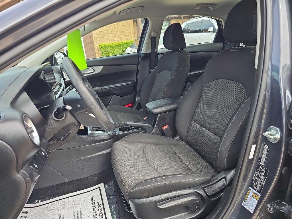 Kia Forte LXS IVT 2023