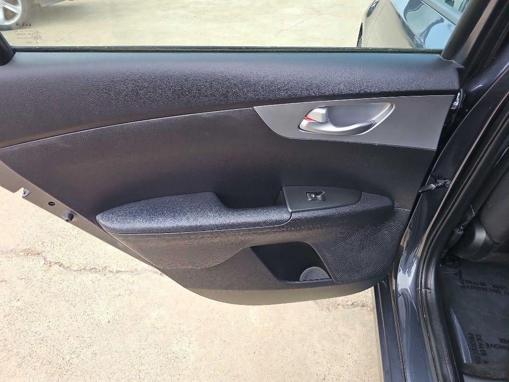 Kia Forte LXS IVT 2023