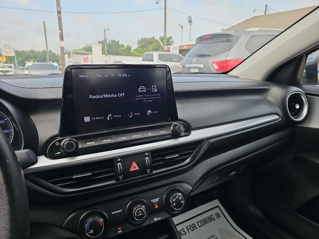 Kia Forte LXS IVT 2023