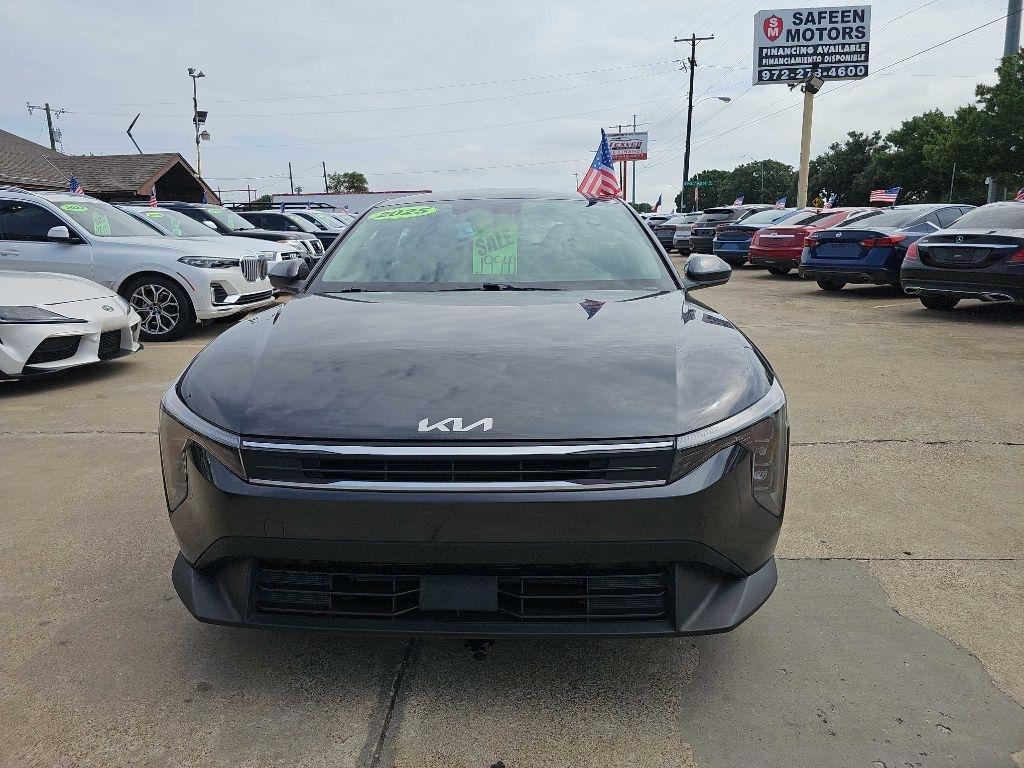 2025 Kia K4 LXS - Photo 8
