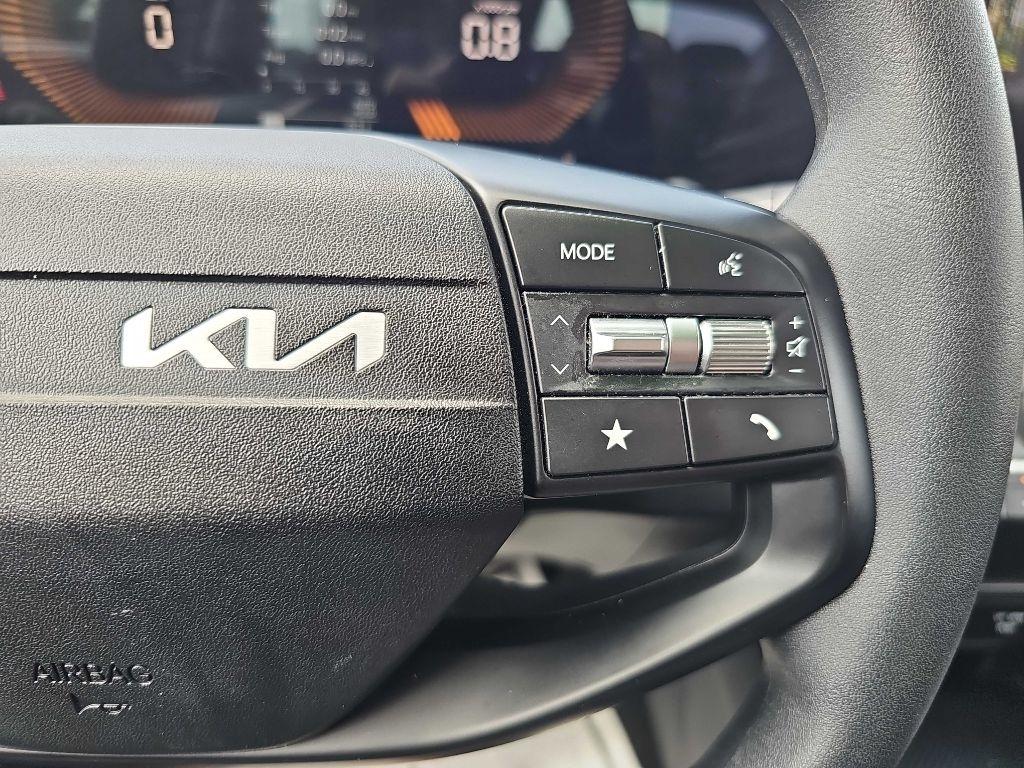2025 Kia K4 LXS - Photo 49