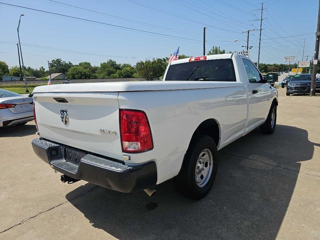 RAM 1500 Tradesman 4x4 Regular Cab 8' Box 2017