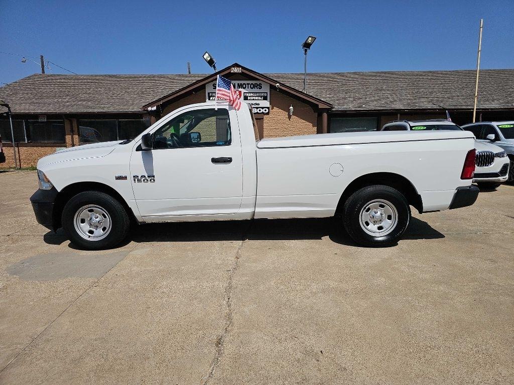 RAM 1500 Tradesman 4x4 Regular Cab 8' Box 2017