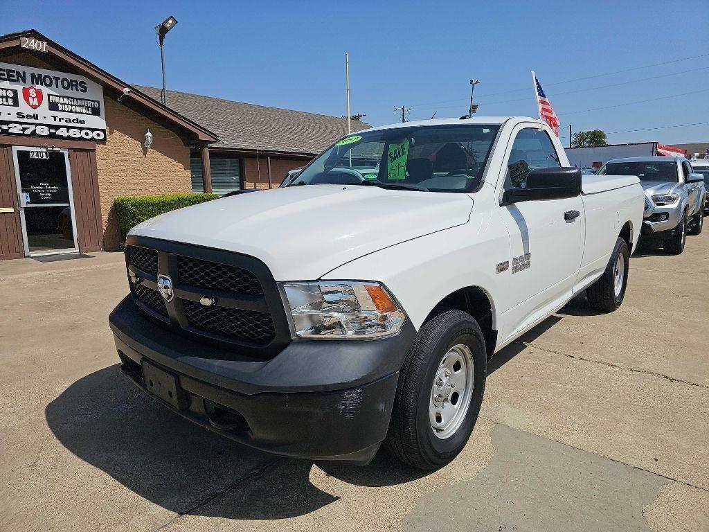 RAM 1500 Tradesman 4x4 Regular Cab 8' Box 2017