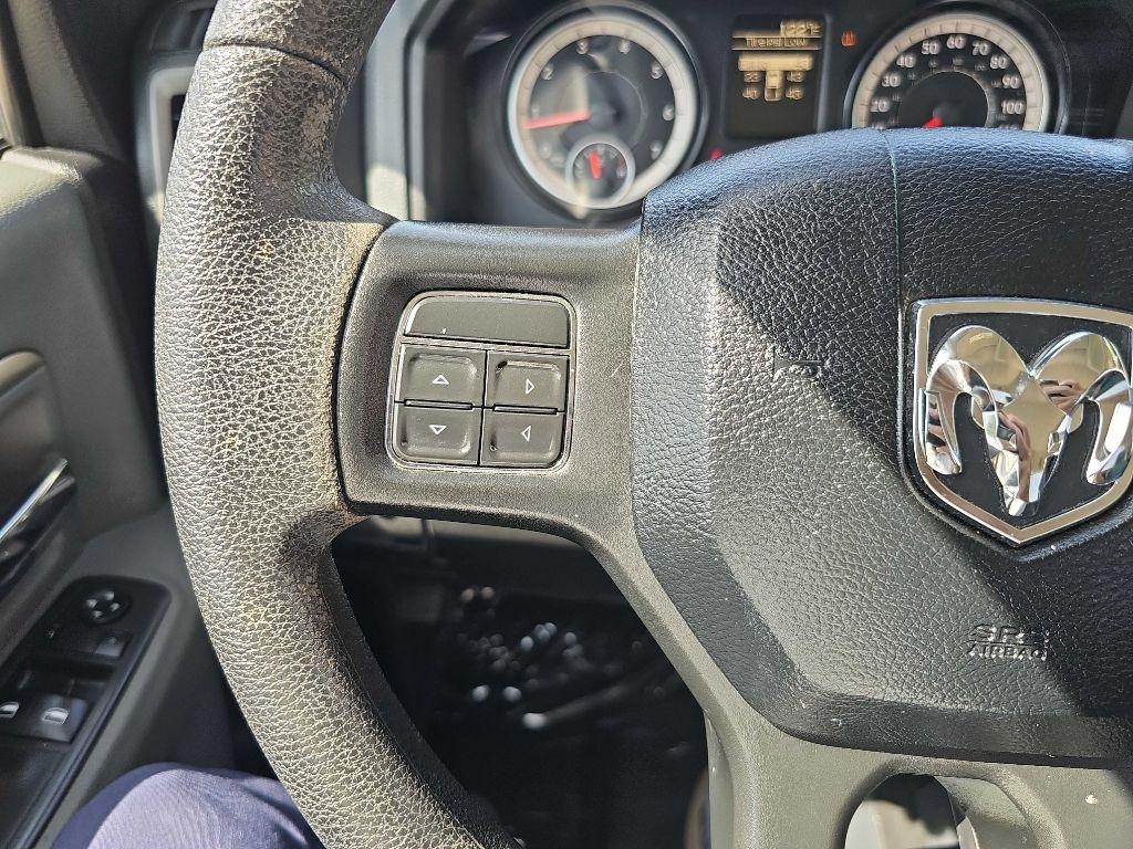 RAM 1500 Tradesman 4x4 Regular Cab 8' Box 2017