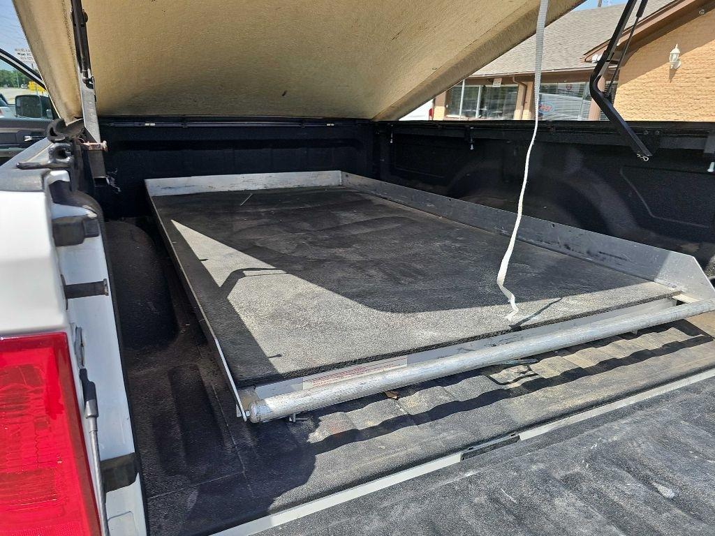 RAM 1500 Tradesman 4x4 Regular Cab 8' Box 2017