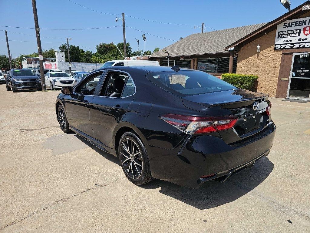 Toyota Camry SE Auto (Natl) 2024