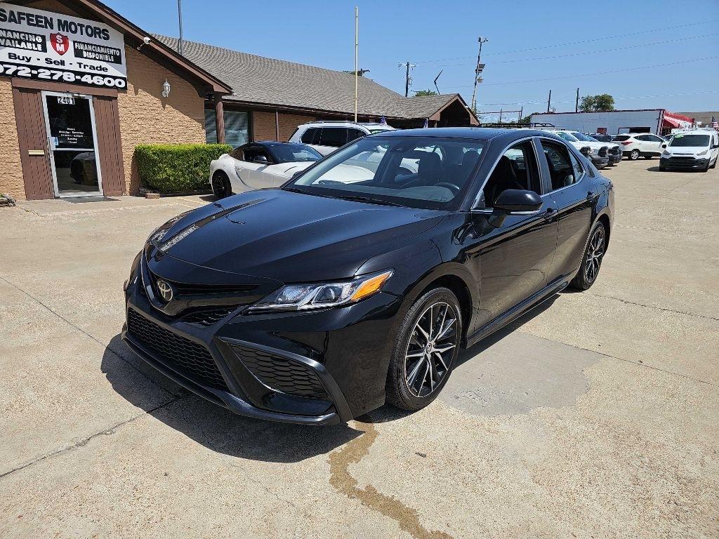 Toyota Camry SE Auto (Natl) 2024