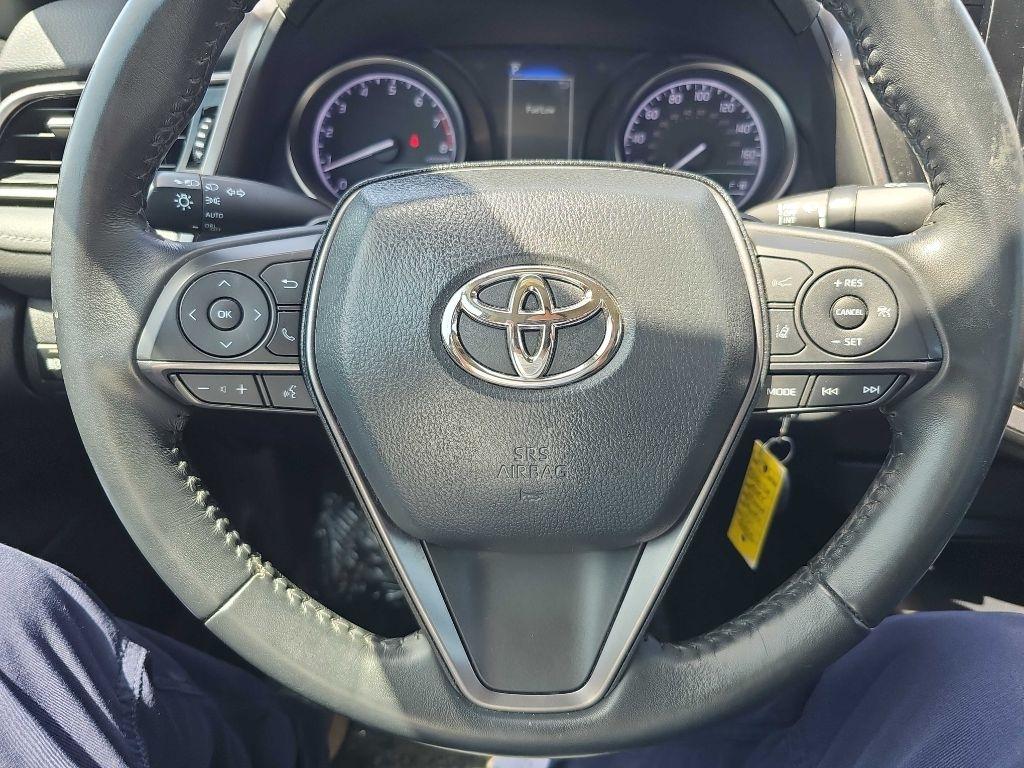 Toyota Camry SE Auto (Natl) 2024