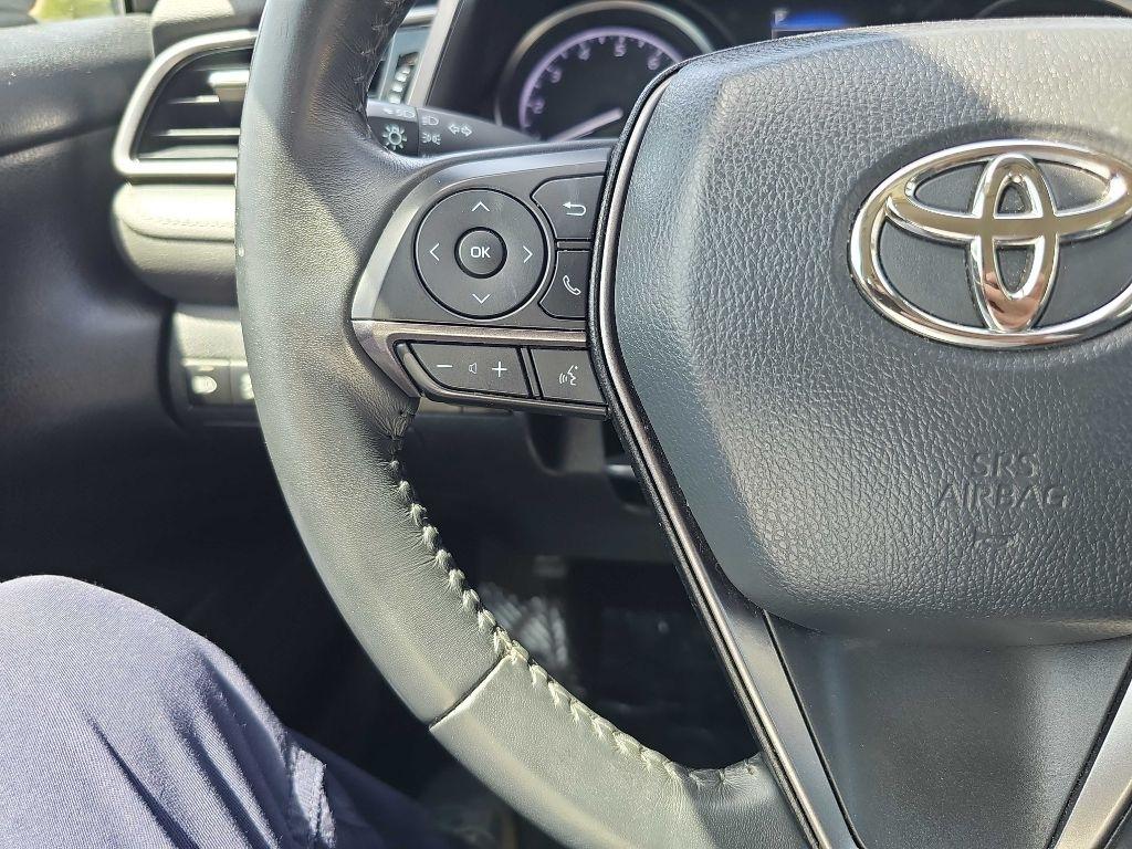 Toyota Camry SE Auto (Natl) 2024