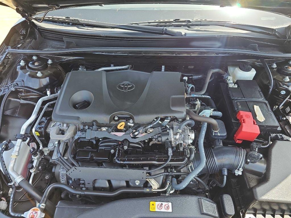 Toyota Camry SE Auto (Natl) 2024