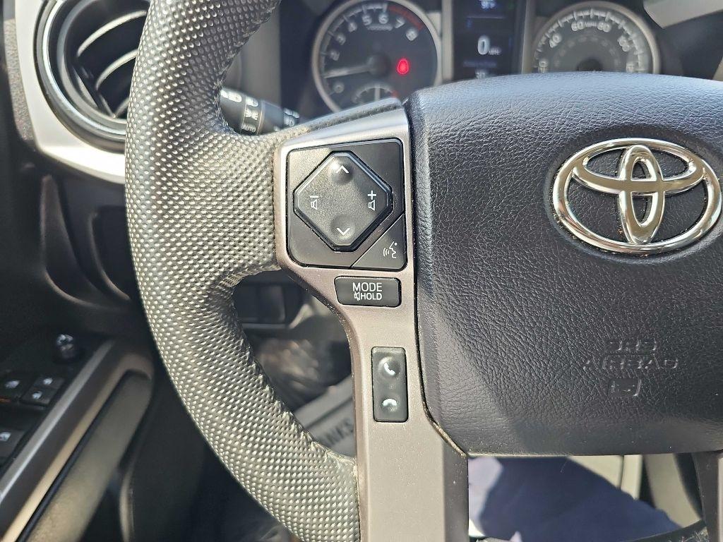 Toyota Tacoma 2WD TRD Off Road Double Cab 5' Bed V6 AT (Natl) 2022