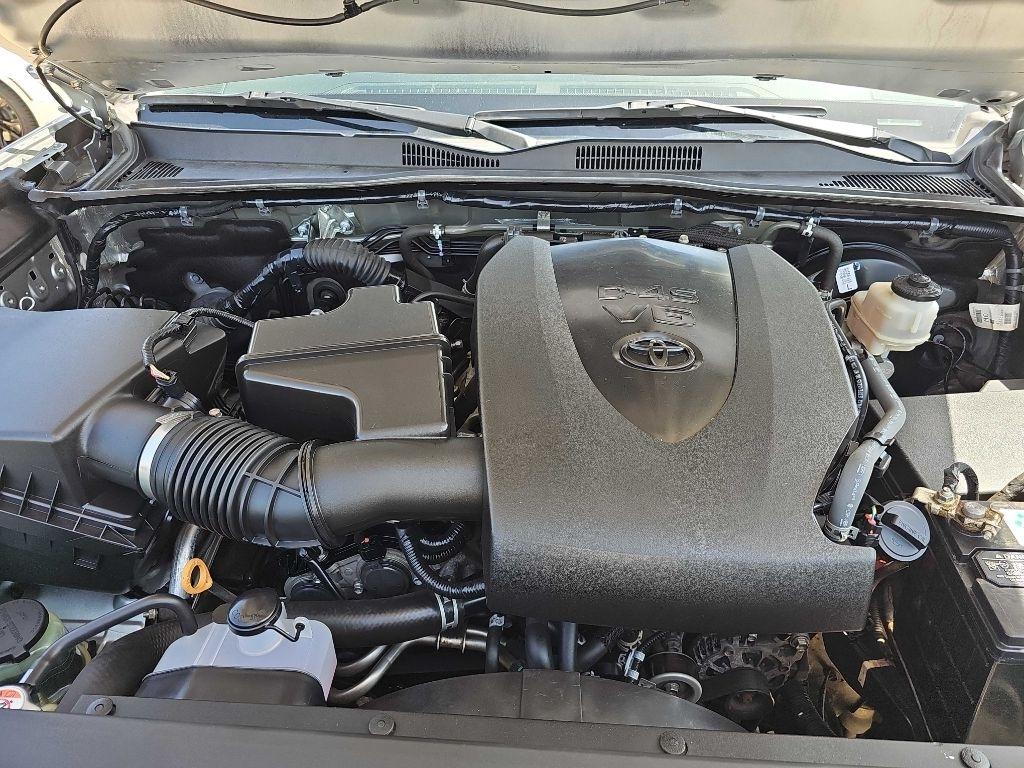 Toyota Tacoma 2WD TRD Off Road Double Cab 5' Bed V6 AT (Natl) 2022
