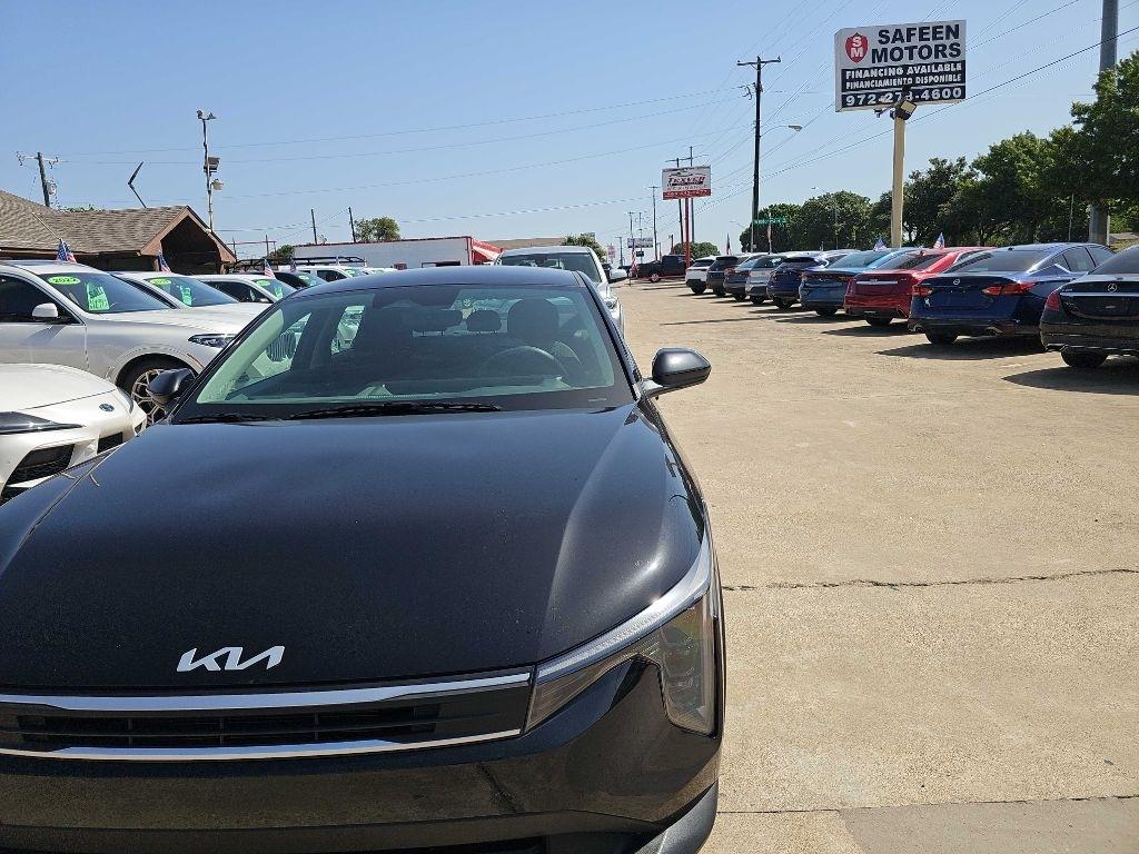 Kia K4 LXS FWD 2025
