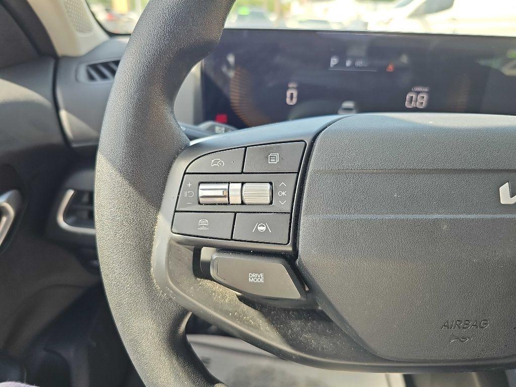 Kia K4 LXS FWD 2025
