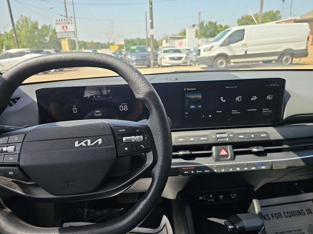 Kia K4 LXS FWD 2025