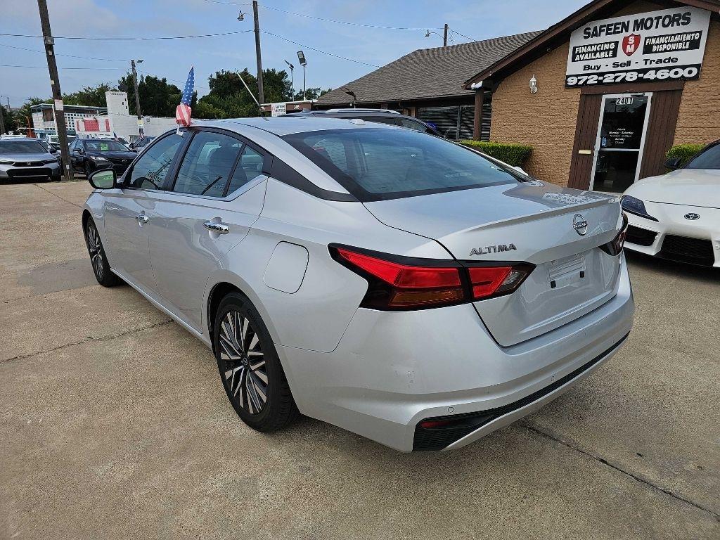 Nissan Altima 2.5 SV Sedan 2024