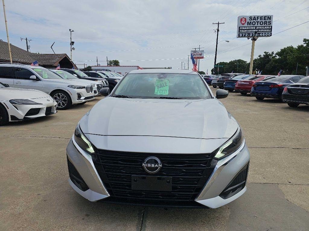 Nissan Altima 2.5 SV Sedan 2024