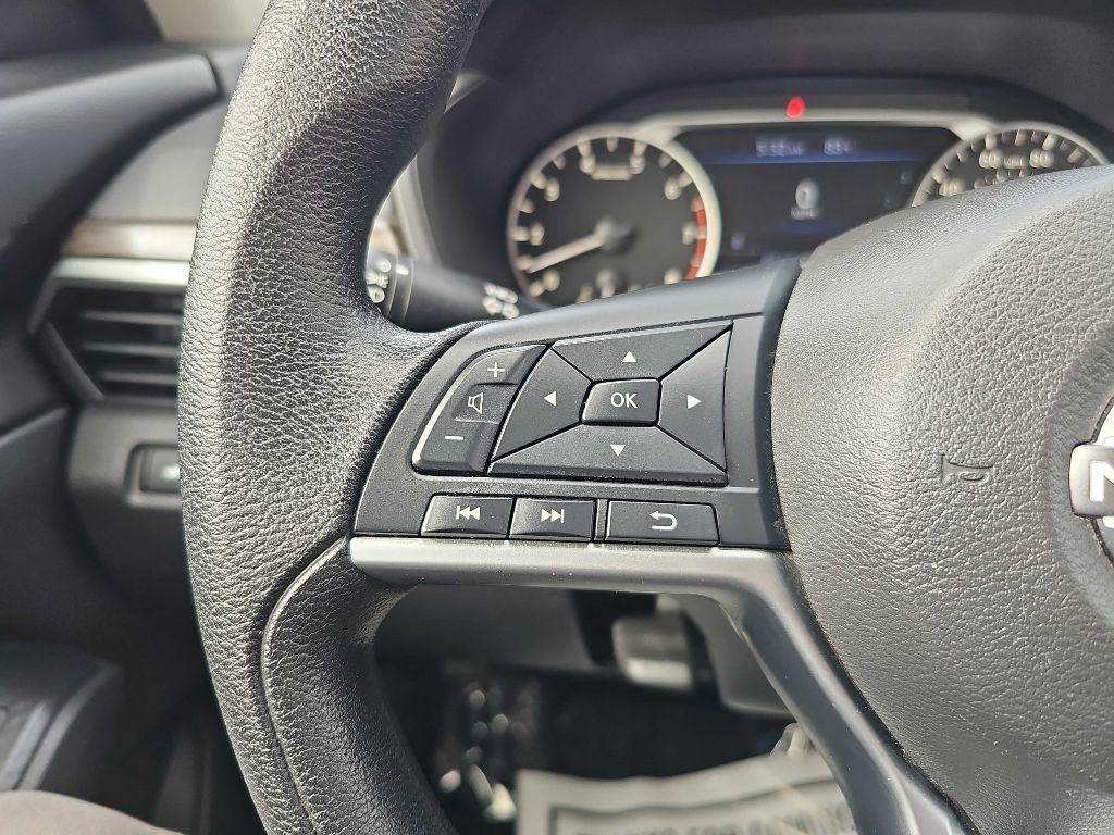 Nissan Altima 2.5 SV Sedan 2024