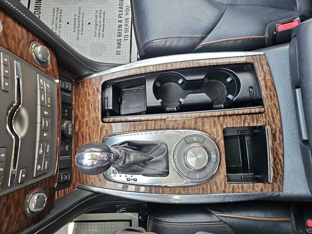 Nissan Armada 4x2 SL 2020