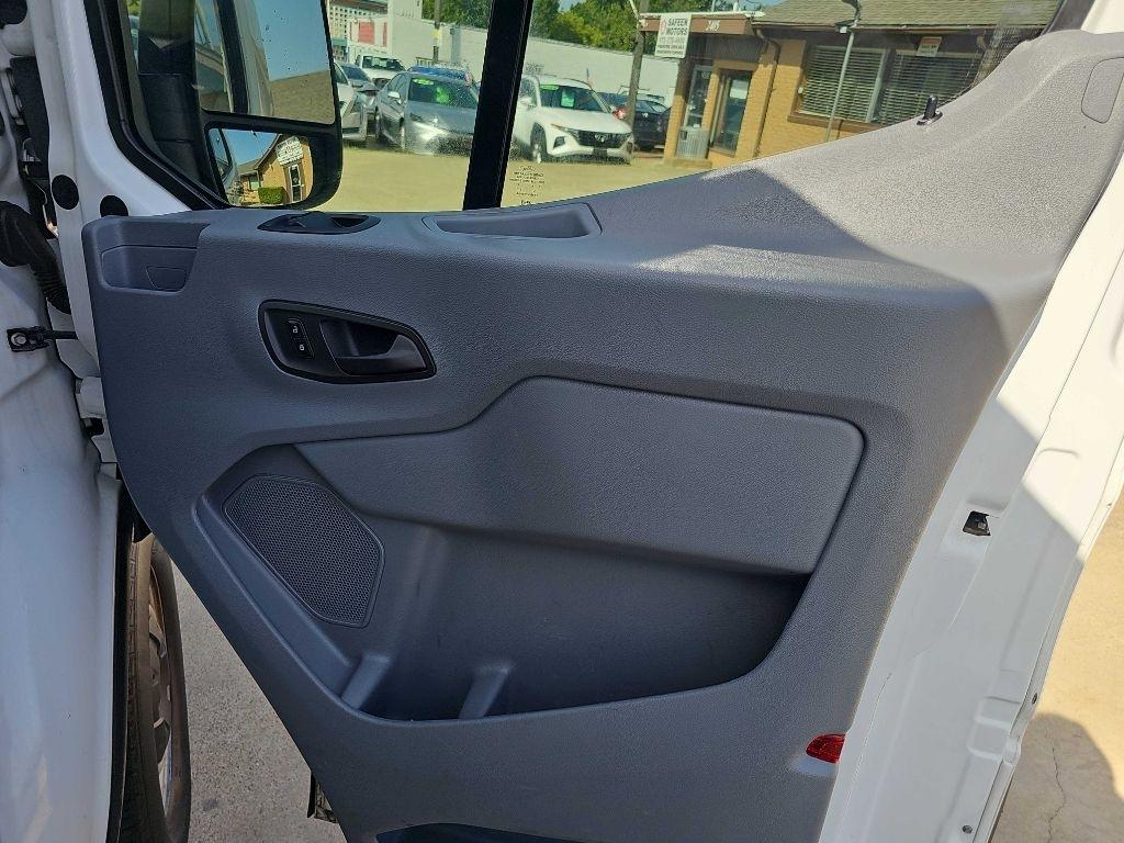Ford Transit Van T-150 130" Low Rf 8600 GVWR Sliding RH Dr 2018